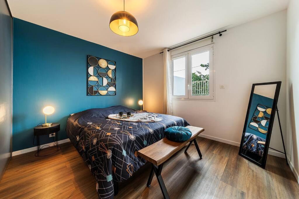 Ferienwohnung Le Cocon Retro-Chic A La Capitale Saint-Denis Exterior foto